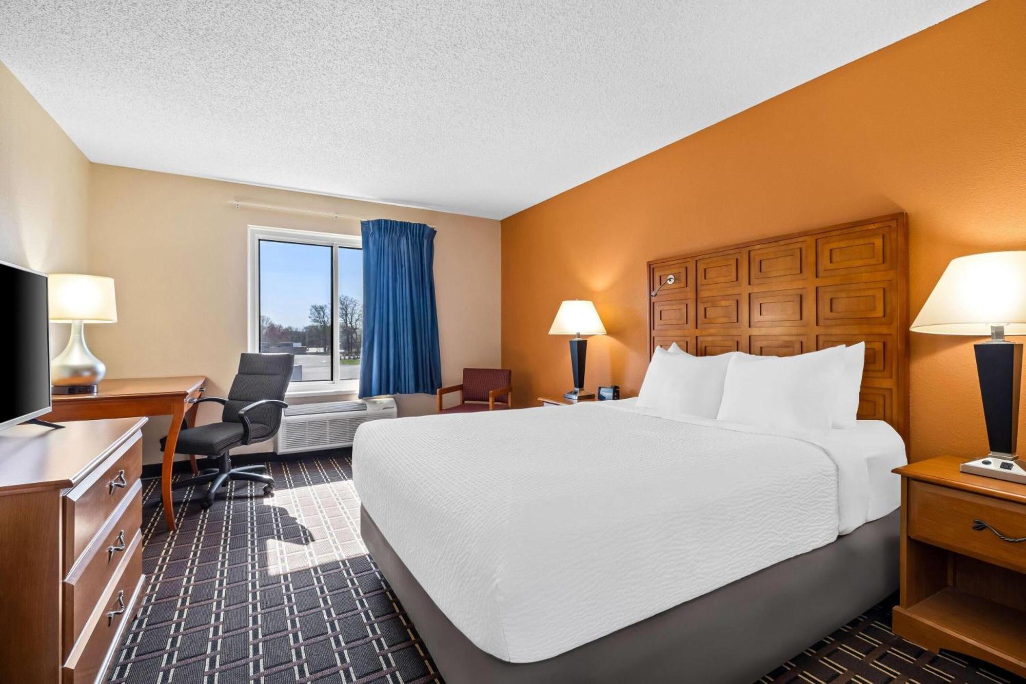 Days Inn By Wyndham Black River Falls - Access To Atv Trail Eksteriør billede