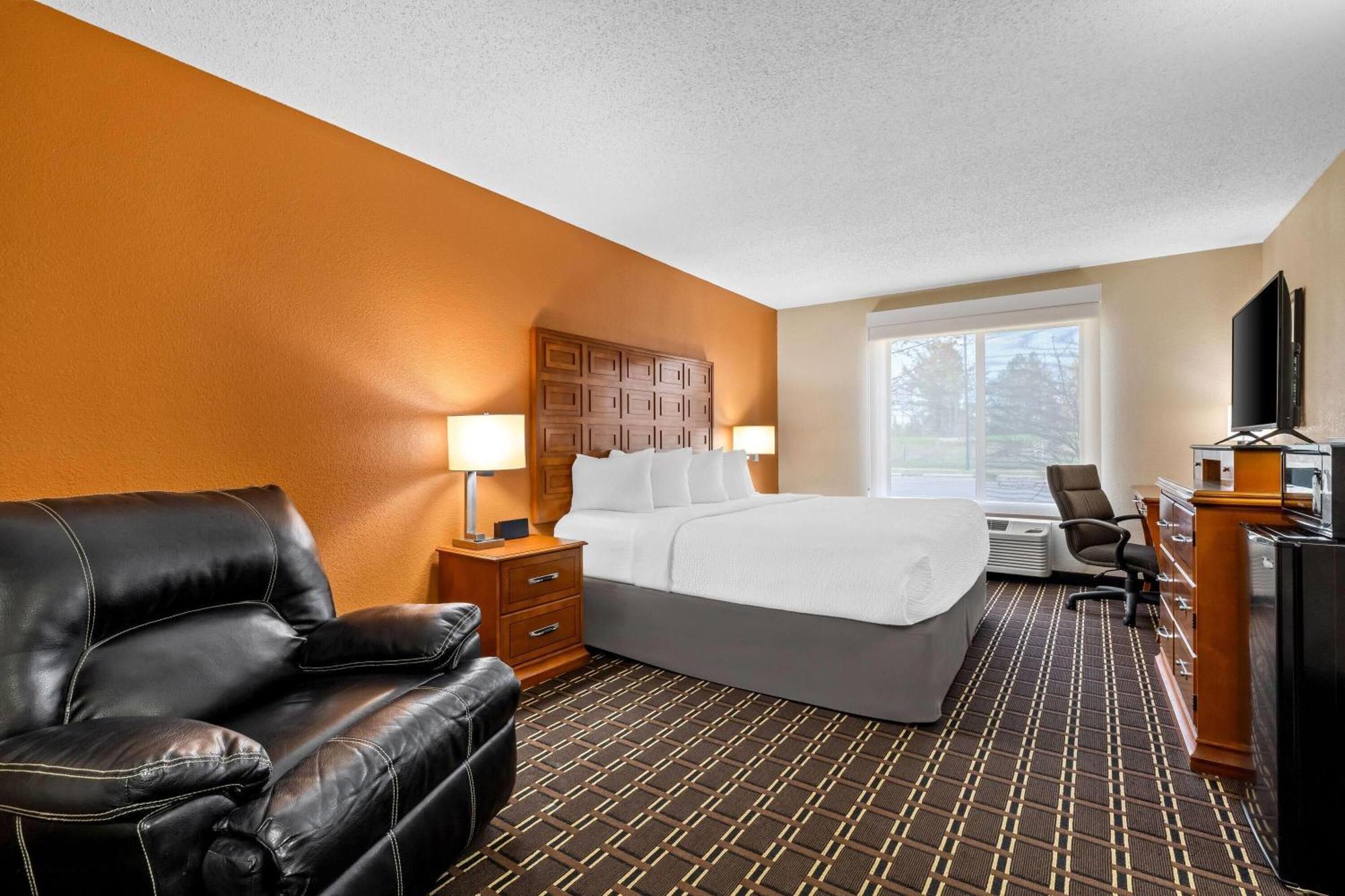 Days Inn By Wyndham Black River Falls - Access To Atv Trail Eksteriør billede
